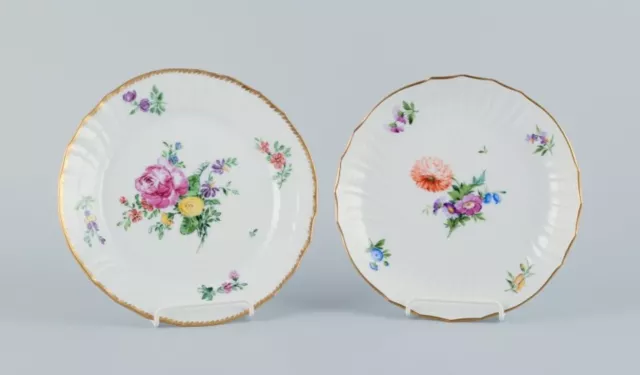 Royal Copenhagen, Saxon Flower. Plate and low bowl hand-decorated with flowers.