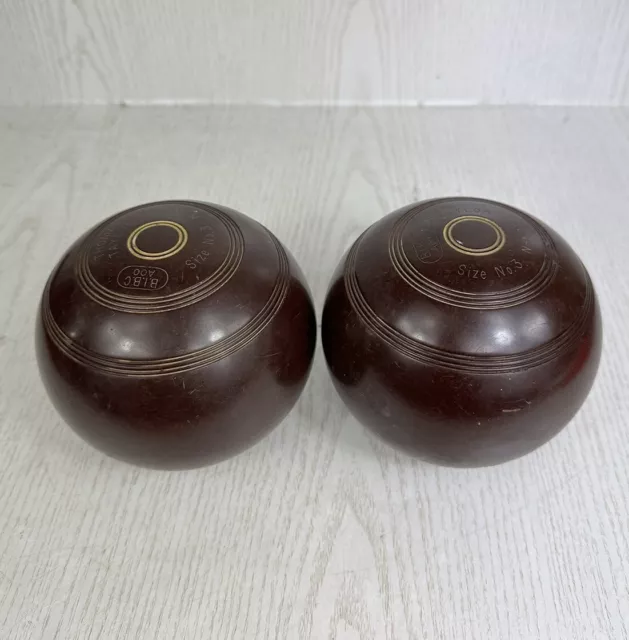 Pair Of Vintage Thomas Taylor Lignoid Lawn Bowls Size 3 Dark Brown