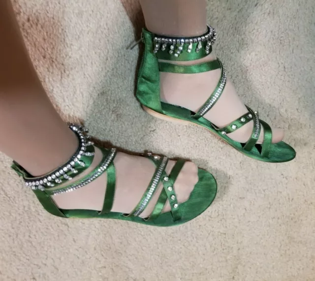 Green Satin Rhinestone Gypsy Style Belly Dance Sz 37 Flat Sandals Never Worn