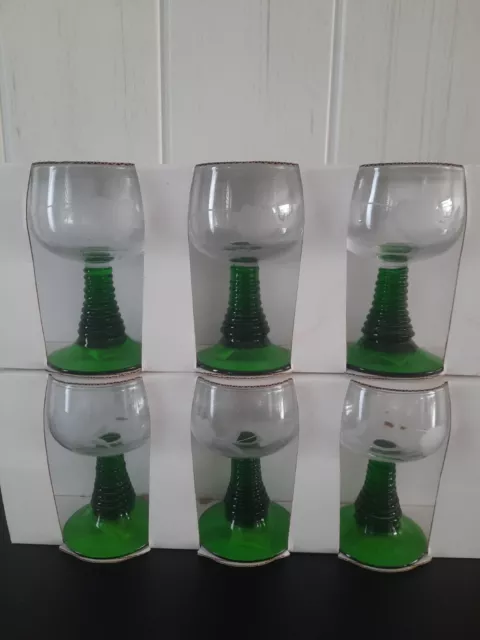 VERRE A VIN BLANC type ROEMER PIED VERT ARC FRANCE (lot de six) Gravé Neuf