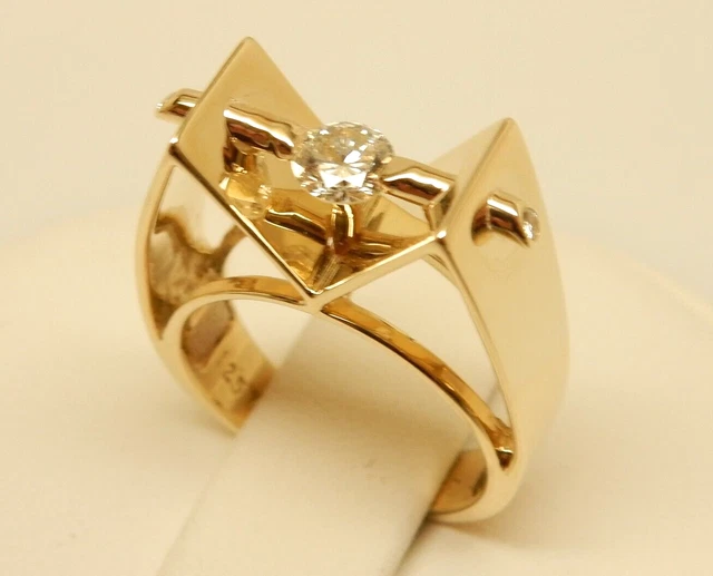 Designer JOSE HESS 14K Yellow Gold 3/8 ct tw Diamond Tension-Set Engagement Ring Designer JOSE HESS 14K Yellow Gold 3/8 ct tw Diamond Tension-Set Engagement Ring