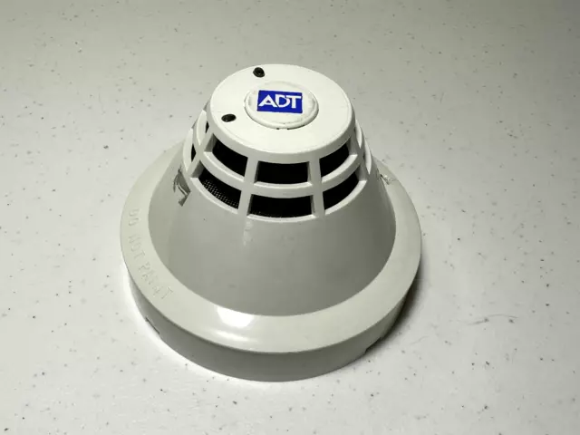 ADT (Edwards) ADT-PS Fire Alarm Photoelectric Smoke Detector w/ SIGA-SB Base