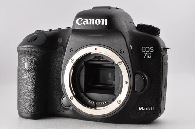 [NEAR MINT in Box Count 20512] Canon EOS 7D Mark II 20.2MP SLR Camera Body 1162 2