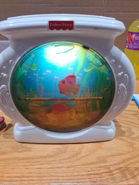 Vintage Fisher-Price Ocean Wonders Crib Aquarium Soother Lights & Sound