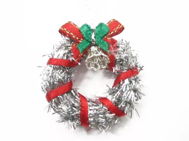 Dollhouse Miniature Christmas Decoration Silver Wreath Holly Supply Charms 7211