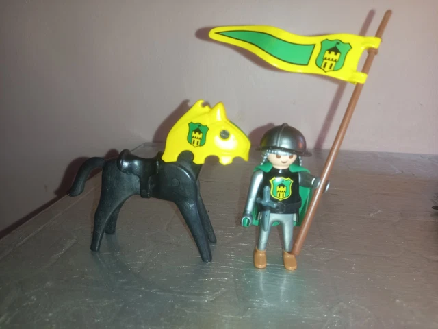 PLAYMOBIL 3840 DRAGON Vert Avec Cheval Et Prince Chevalier Avec Boite