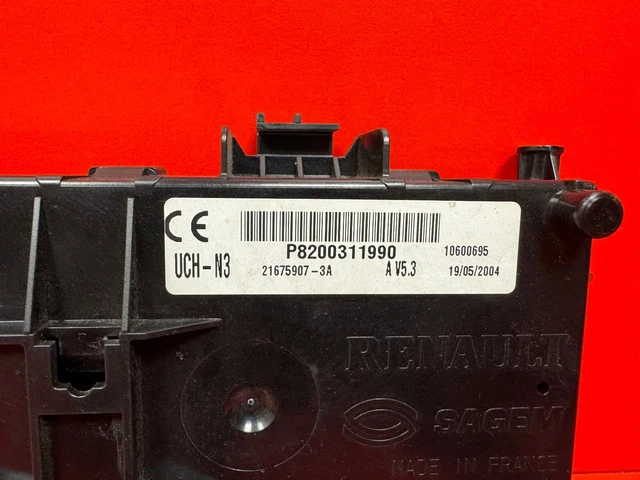 RENAULT CLIO 2 Phase 2 Boite A Fusible Bsi Uch N3 P8200311990 Vierge