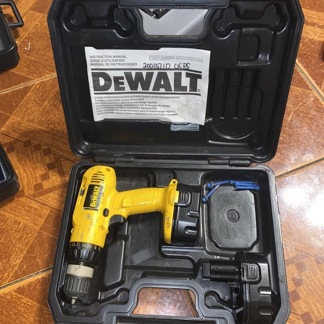 DEWALT DCD777 BRUSHLESS Cordless 20v Max 1/2" Hammer Drill Driver
