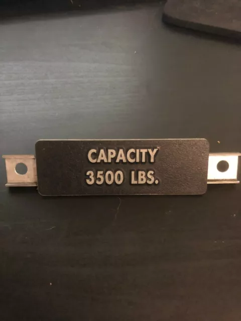 Black 3500 lb capacity tag 3.25" x 1"