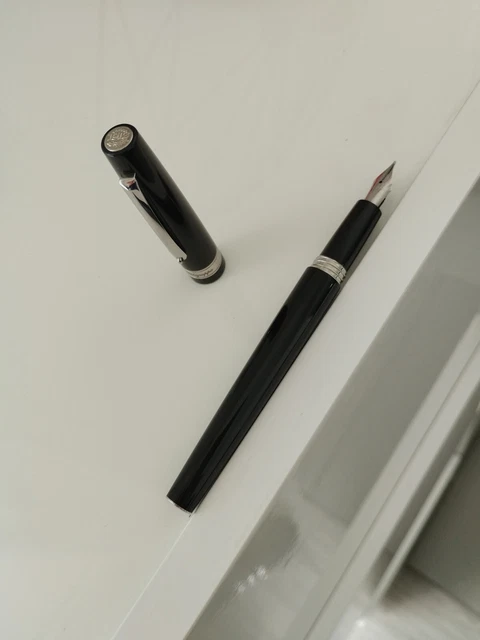 Stylo plume Diplomat 100 vintage dans sa boîte d'origine belle