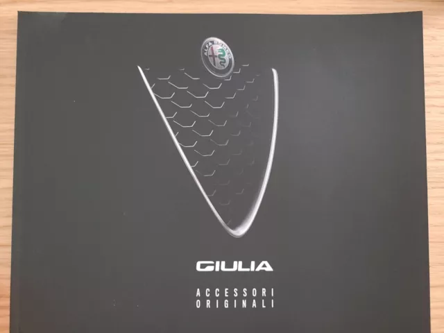 Brochure Depliant Alfa Romeo Giulia Accessori Italiano 52 Pag 2017