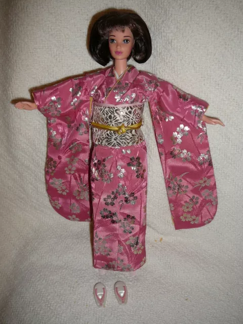 REDUCED Displayed only BEAUTIFUL pink & gold Japanese KIMONO with shoes - NICE !