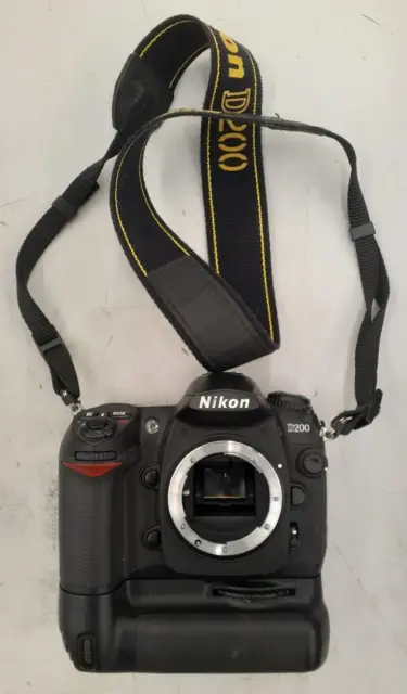 Nikon D200 10.2 MP Digital SLR Camera - As is - Includes Battery Extension Pack