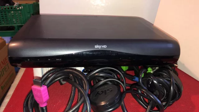 Sky HD BOX DRX595L