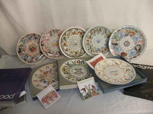 c4 Porcelain Wedgwood collector plates Annual Calendar 1971-2005, 10 ins - 5C1A