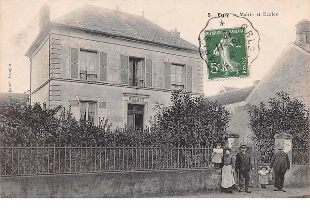 91. n°54179.EGLY. Mairie et ecoles