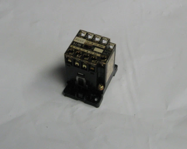 Fuji Electric Magnetic Contactor, SJ-0G, SJ-OG  (AUX 1b), Used, Warranty 2