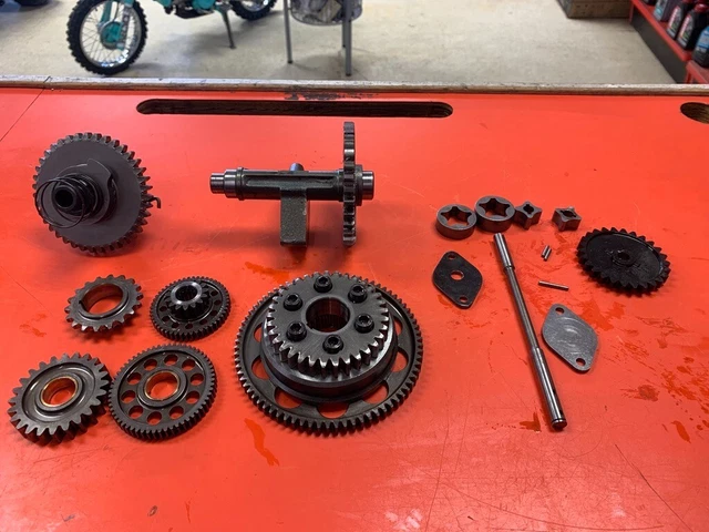2001 Ktm 400 Exc Kickstart Recoil, Counter Balance, And Bottom End Gear Set