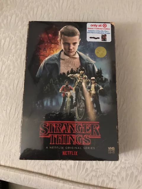 Nouveau Stranger Things Saison 1 Blu Ray Dvd Cible Exclusive Emballage Vhs + Affiche