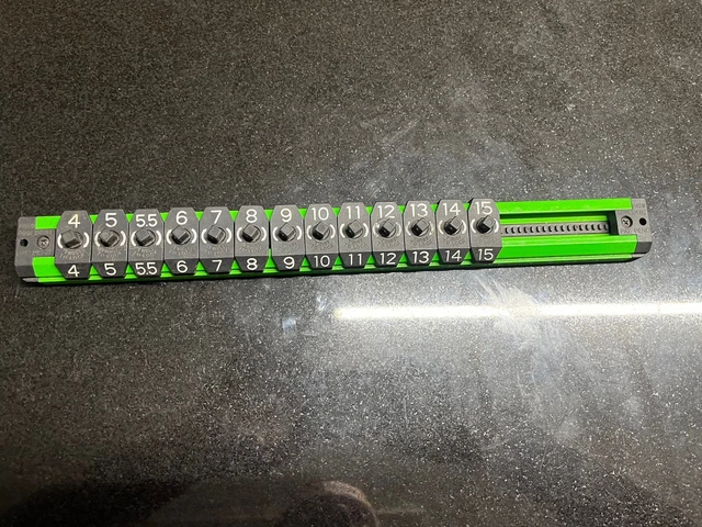 thumbnail image 2 of Snap-on LAS14MG Magnetic Socket Rail - 1/4 Inch Drive, Green, Extreme Holder 2 of 6
