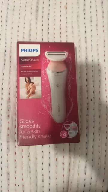 Philips SatinShave Rasoio da donna ricaricabile a umido e asciutto senza fili BRL130