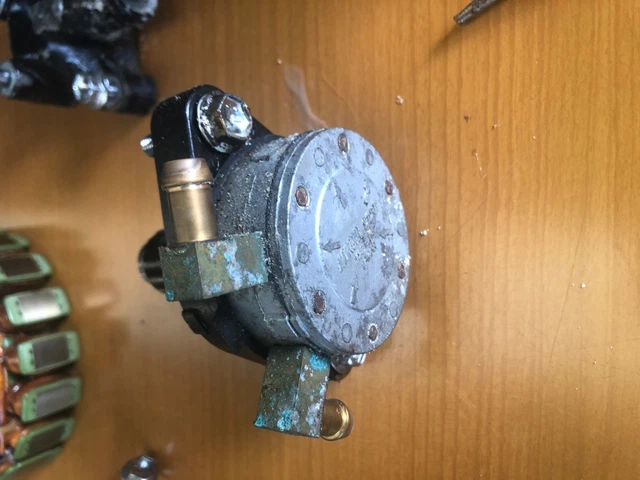 pompe a essence mecanique  pour df 50 et df 40 cv suzuki 4 tps injection