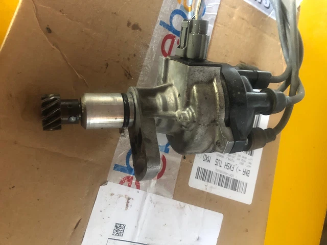 Geo Tracker Suzuki Sidekick Distributor 1989-1995 8V SOHC P/N  33100-56B11