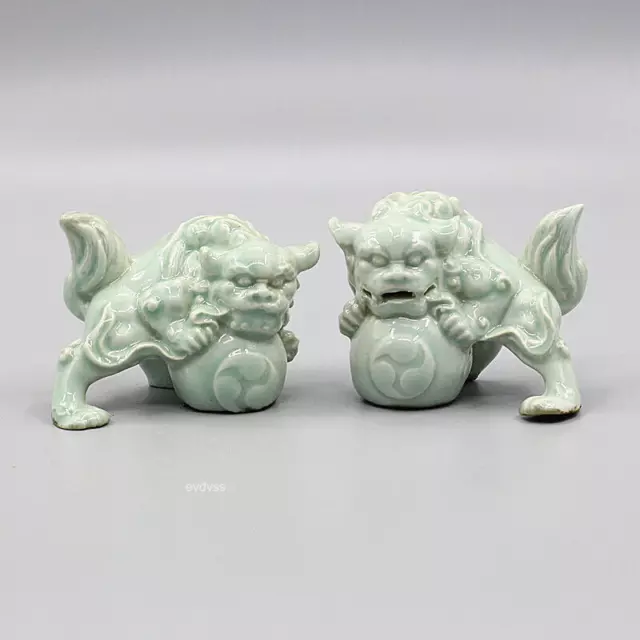 Chinese Song Hutian Kiln Celadon Porcelain Figurine Foo Fu Dog Lion Statue 3.54"
