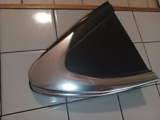 16-19 Chevrolet Cruze Letf Drivr side black silver rear Window Bezel Molding OEM