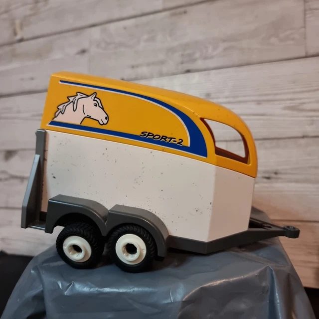 PLAYMOBIL COUNTRY Life Gymkhana Horse Box Trailer With Missing