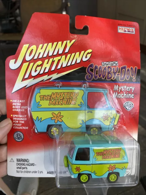 2001 Johnny Lightning Mystery Machine Scooby Doo NIP