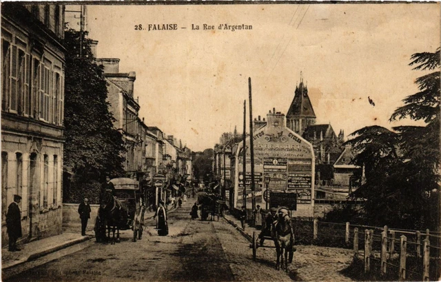 CPA CLALAISE - La Rue d'ARGENTAN (383506)