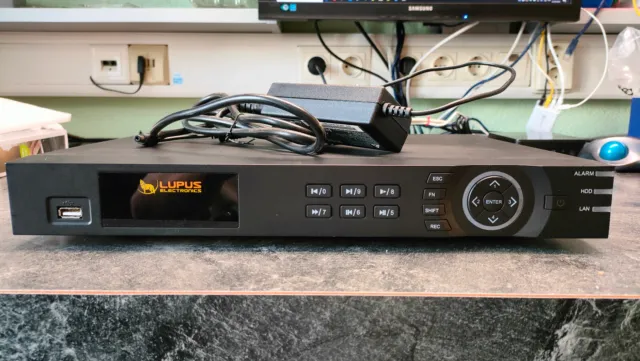LUPUSTEC LE914, 4 Kanal Netzwerk Videorekorder mit 2x 500GB HDD, gebraucht