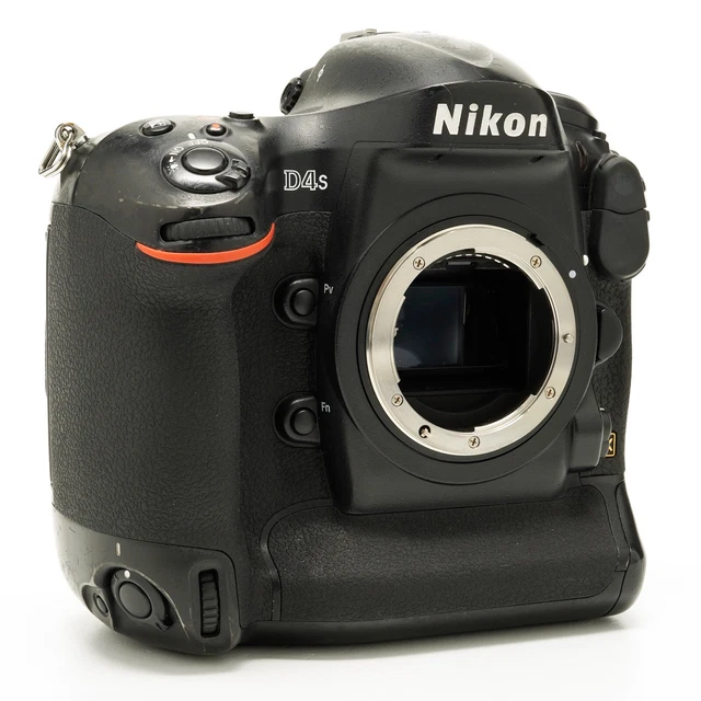 Nikon D4S DSLR 16.2MP Digital Camera Body