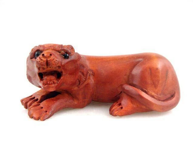 Japanese Boxwood Hand Carved Netsuke Sculpture Seated Tiger Mouth Open #012722