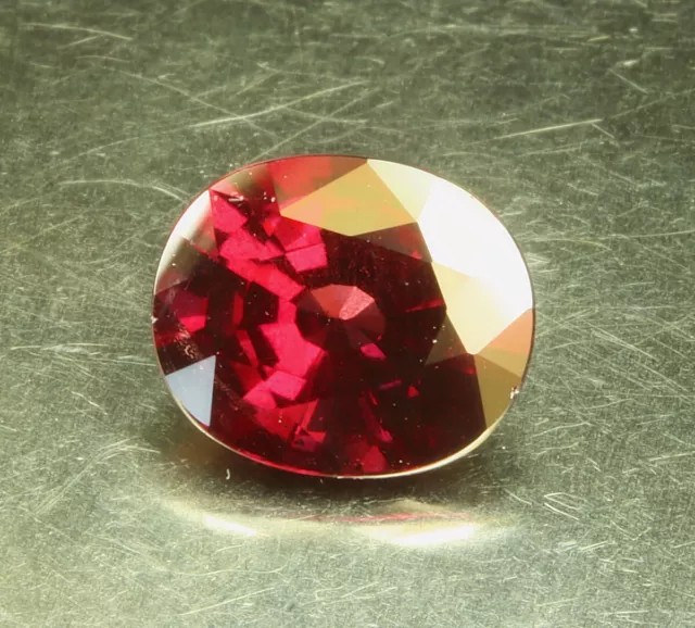 RHODOLITH / RHODOLITE    super  Farbe      4,25 ct