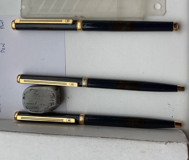 TWO GERMAN FOUNTAIN PENS WITH IRIDIUM POINT NIBS, A PAPERMATE FOUNTAIN