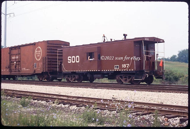 Soo Line Bay Window Brown Caboose on Freight Train Original Kodachrome Slide