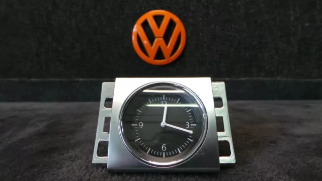 J32-22 * 3AA919204A VW Passat 3C B7 Analoguhr Uhr Analog Armaturenbrett Mitte