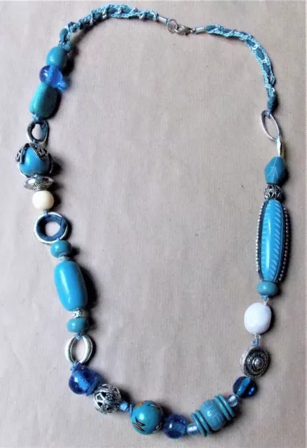 Collier Sautoir Tres Grosses Perles Perles Diverses  Gamme De Bleu