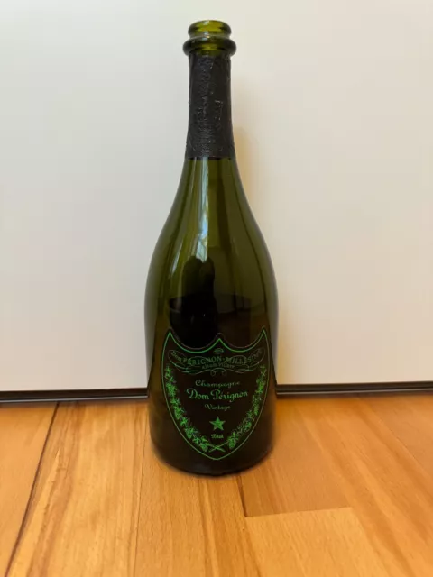 DOM PERIGNON Luminous Label Grün LED 0,75l Flasche Leer Deko Champagner