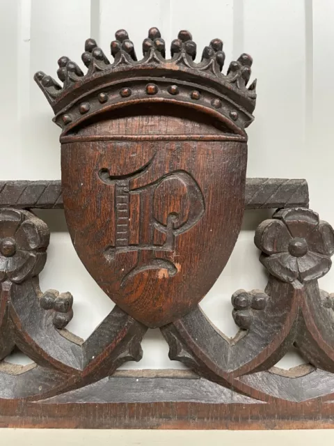 Gothic Revival Tracery / panel / crown