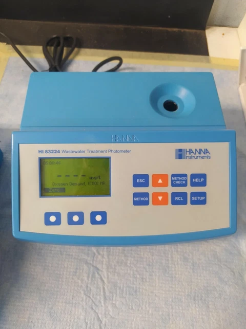 Multiparameter Photometer - Hanna Instruments