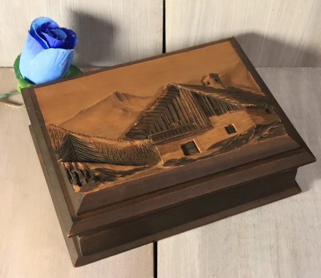Belle Boîte à Bijoux Vintage En Bois Sculpté Main – Ancienne – Très Bon état