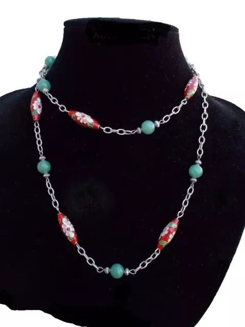 Collier chinois en émail cloisonné, perles artisanales rouges, aventurine verte