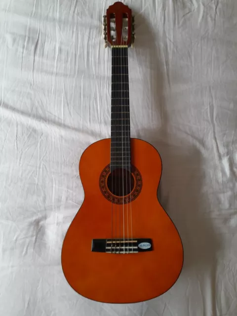 Valencia TC11 1/4 Size Acoustic Guitar for children / beginners