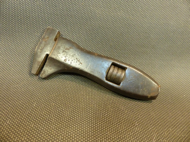 LOT 5 CLÉS à molette ancienne fer forgé outil ancien garage automobile 2 LACHEZE EUR 99,90