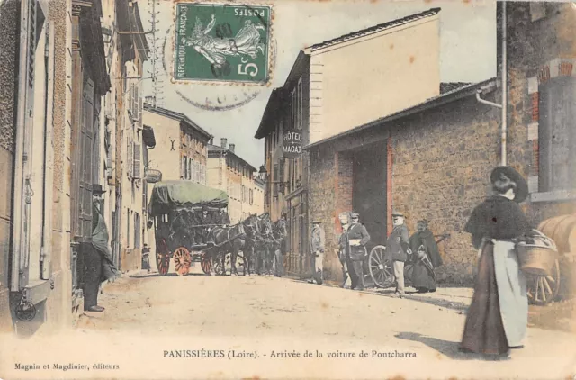 CPA 42 PANISSIERES ARRIVEE DE LA VOITURE DE PONTCHARRA (diligence)