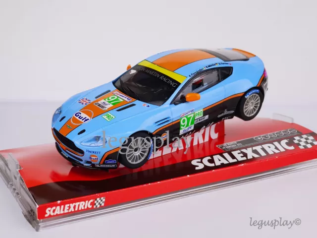 Scalextric Voiture 1/32 U10428S300 Vantage GT3 Gulf