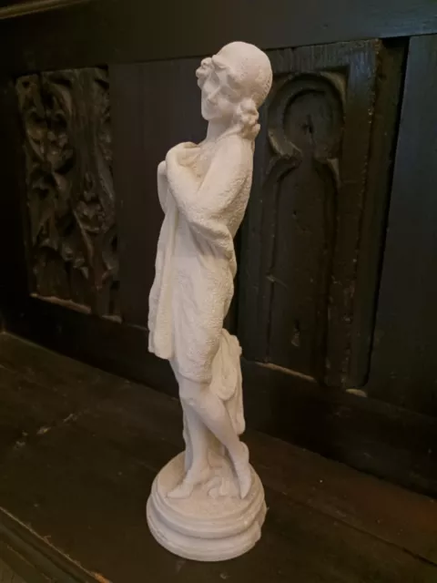 Jolie grande statuette jeune fille  Art Déco albâtre?